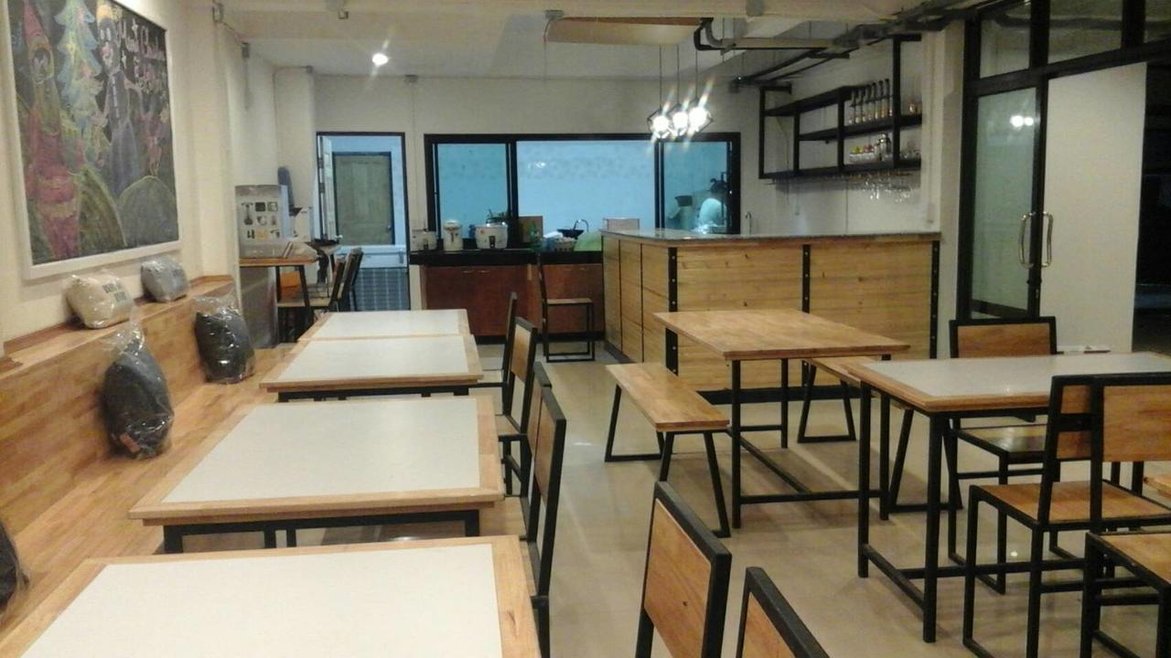 Best Stay Hostel At Lanta Koh Lanta Bagian luar foto